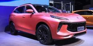 Didesain Khusus Wanita, SUV Ini Serba Pink