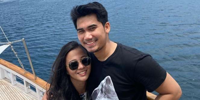 Digendong Pertama Kali Ayahnya, Ekspresi Keponakan Paula Verhoeven Bikin Meleleh