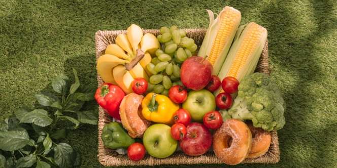 5 Buah Favorit yang Nggak Perlu Disimpan di Kulkas, Cukup Sajikan di Atas Meja