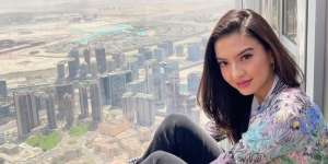Intip Potret Raline Shah Berpose Cantik di Bathtub, Gemes!