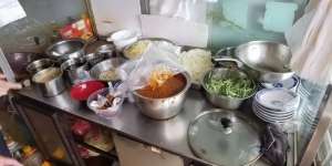 Biar Pelanggan Ketagihan, Warung Makan Ini Masak Pakai Bubuk Narkoba
