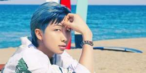Buat Penggemar Heboh, RM BTS Pakai Jam Tangan Rp1 Miliar