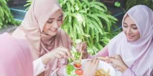 Doa Terhindar dari Sakit Akibat Makanan
