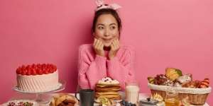 Deretan Penyebab Muncul Hasrat Menyantap Makanan Manis