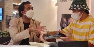 Cerita Vino G Bastian Kesengsem Galaxy Z Flip3, Awalnya Ragu