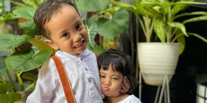 Putra Okin dan Rachel Vennya Cover Lagu 'Miss Independent', Warganet: Goksss!