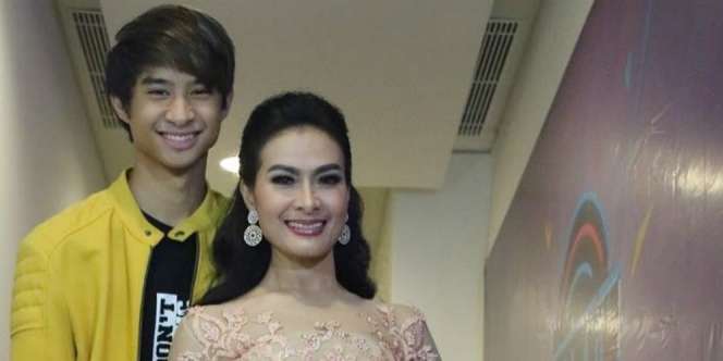 Devano Danendra Ungkap Fase Tak Menyenangkan Jadi Putra Iis Dahlia