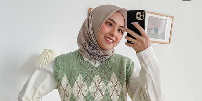 5 Inspirasi Padu Padan Rompi ala Selebgram Bianca Kartika