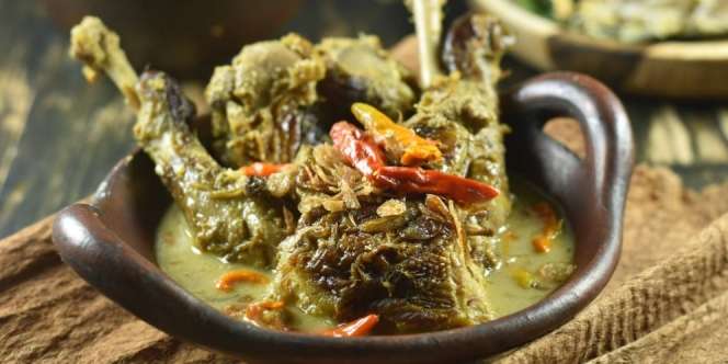 Pedasnya Ayam Lodho khas Tulungagung, Bikin Yuk!