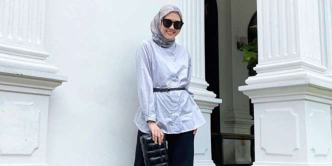 Tips Penggunaan Jumpsuit Monokromatik untuk Hijaber