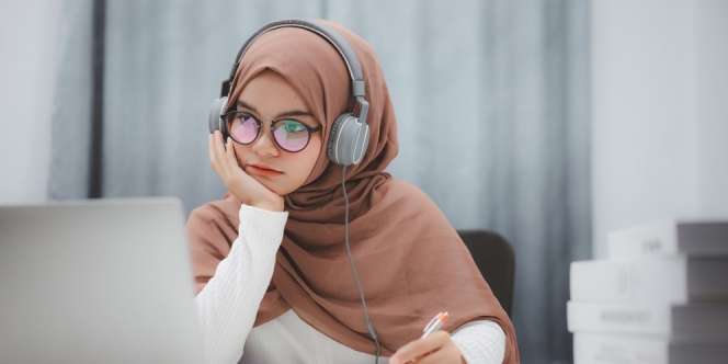 Sektor Non-Esensial di PPKM Level 3 Boleh Masuk Kantor Maksimal 25%