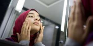 Masker Alami Tea Tree Oil untuk Obati Jerawat
