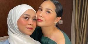 Potret Duo Bumil Lesty & Nagita, Makin Glowing Menawan