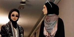 Cerita Koleksi Vivi Zubedi Paling Diminati di Riyadh