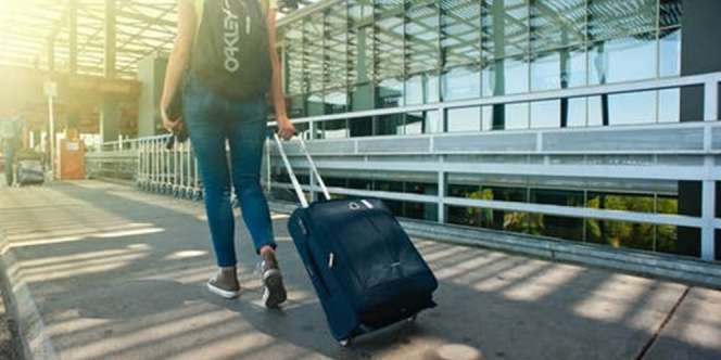 Terbongkar Trik Traveler Agar Dapat Ekstra Bagasi Gratis di Pesawat