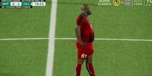 Jadi Pemilik Klub Bola, Wapres Suriname Ikut Main Sekaligus Jadi Kapten Tim