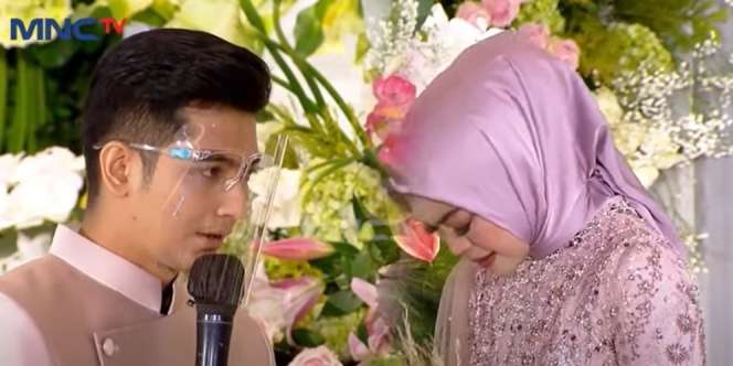 Janji yang Diucapkan Teuku Ryan Saat Melamar Ria Ricis