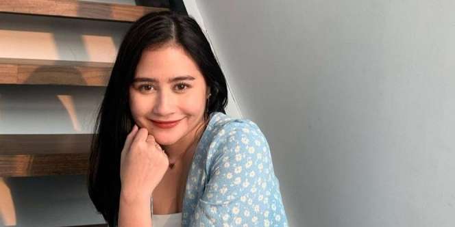 Prilly Latuconsina Pakai Anting Silver, Harganya Tak Terduga