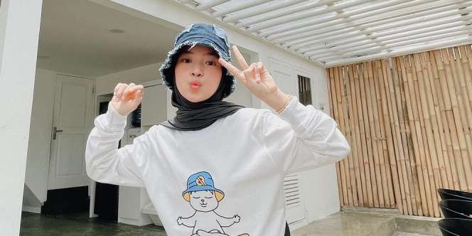 Terlihat Kurus, Tangan Janggal Nissa Sabyan Bikin Salfok