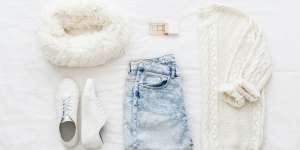 Dari Hoodie hingga Knitwear, Ini Inspirasi OOTD saat Cuaca Dingin Tiba