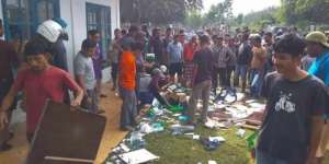 Warga Aceh Ngamuk Tolak Vaksinasi, Petugas Terluka Puluhan Dosis Sinovac Rusak