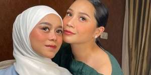 Adu Gaya Bumil Cantik, Nagita Slavina Vs Lesty Kejora