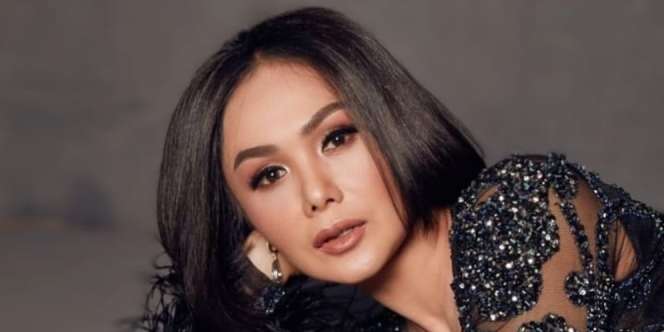 5 Rahasia Awet Muda Jelang Usia 50 Ala Yuni Shara