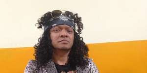 Lama Tak Muncul, Candil Eks Vokalis Seurieus Kini Jualan Burger