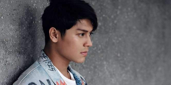 Gelang Rp2,5 Juta Rizky Billar Bikin Salfok, Lihat Bentuknya