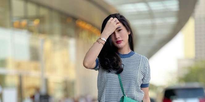 Pamer Video Nyetir Mobil, Kaki Stevie Agnecya Bikin Salfok