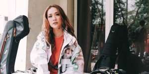Pakai Blazer Seharga Rp99,2 Juta, Lihat Tampilan Glamor BCL