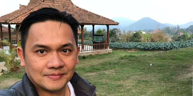 Farhat Abbas Sebut Nia Daniaty Minta Bantuan Uang untuk Oi yang Terjerat Kasus Penipuan