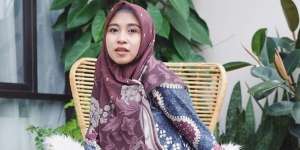 Tampil Formal dan Menawan Selama #dirumahaja, Why Not?