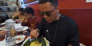 Arief Muhammad Icip Nasi Padang Rp300ribu di New York, Bagaimana Rasanya?