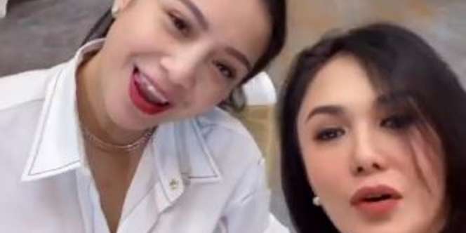 Diapit Dua Bumil, Yuni Shara Gemas Elus Perut Nagita Slavina