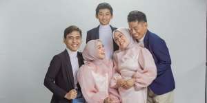 Ibunda Lesti Kejora Sakit Hati Baca Nyinyiran Netizen untuk Anaknya