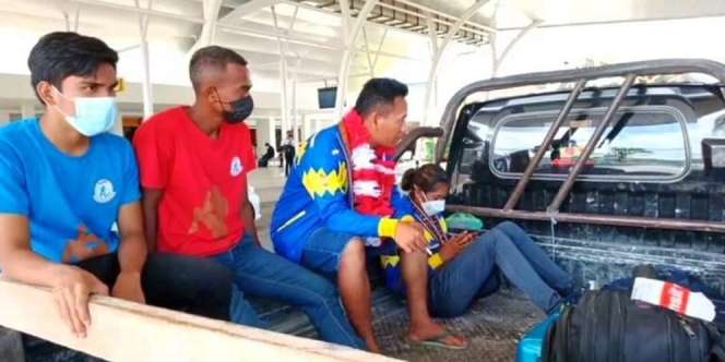 Viral, Atlet Muaythai NTT Raih Emas PON Pulang Dijemput Pikap