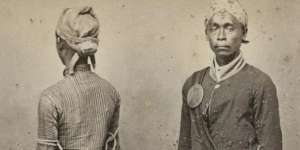 Foto Jadul Penampilan Polisi Jaga Tahanan Tahun 1880 Ini Bikin Penasaran