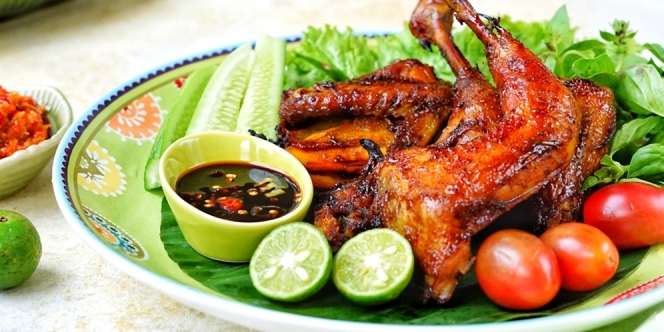 Praktis Disajikan, Beragam Sajian Ayam Ini Cocok Dijadikan Bekal Makan Siang