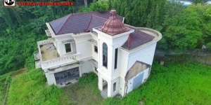 Video Rumah Mewah Terbengkalai, Punya Ruang Bawah Tanah Diduga Tempat Pesugihan