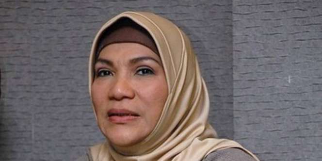 Detik-Detik Dorce Gamalama Tak Sadarkan Diri Sebelum Dibawa ke RS