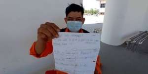 Meski Tukang Sapu, Pria Ini Kuasai 11 Bahasa Asing