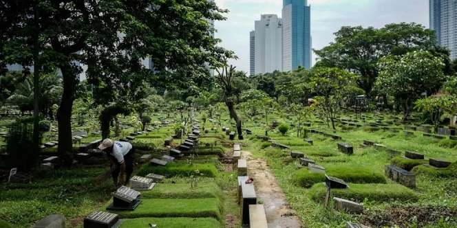17 Arti Mimpi Melihat Kuburan, Benarkah Pertanda Kematianmu?