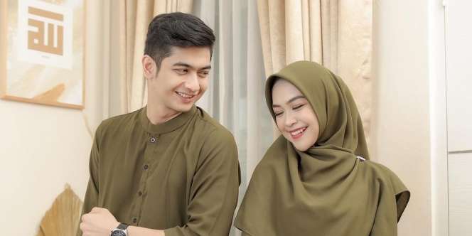 Baju Pernikahan Ria Ricis Disebut Dipesan dari Prancis, Oki Setiana Dewi Ungkap Faktanya