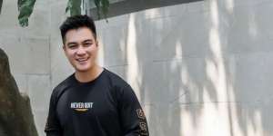 Sosok Kakek yang Diomelin Baim Wong Ternyata Penjual Buku Keliling, Bukan Pengemis