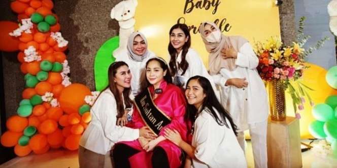 Kalung Nagita Slavina di Pesta Baby Sprinkle Bisa Buat Gantung 2 Mobil Datsun Go+