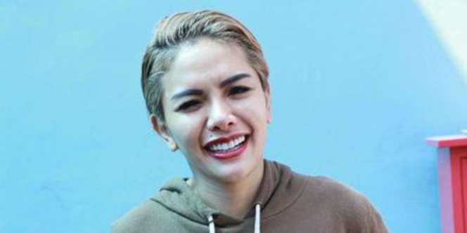 Sindiran Menohok Nikita Mirzani Soal Seleb Tak Ikuti Aturan Karantina