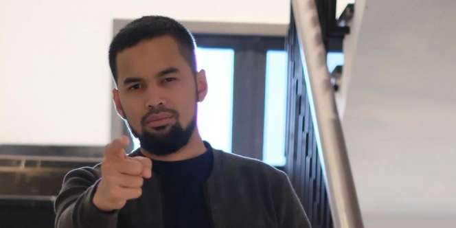 Kocak! Teuku Wisnu Edit Foto Kim Seon Ho Pemain Hometown Cha-Cha-Cha