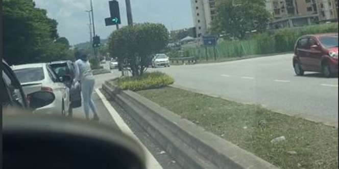 Pemilik BMW Buang Sampah Sembarangan, Akibatnya Tak Terduga