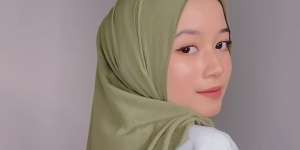 Tutorial Pashmina yang Cocok Dipadukan dengan Gamis